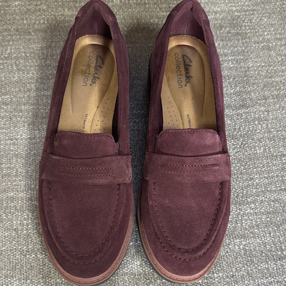 NWOT Clark’s Westlynn Bay burgundy suede leather loafer Size 7.5 W